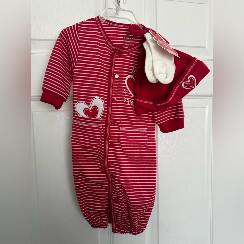 My Valentine Baby Layette 3pc Set 0-3M Carter’s Red White Stripes